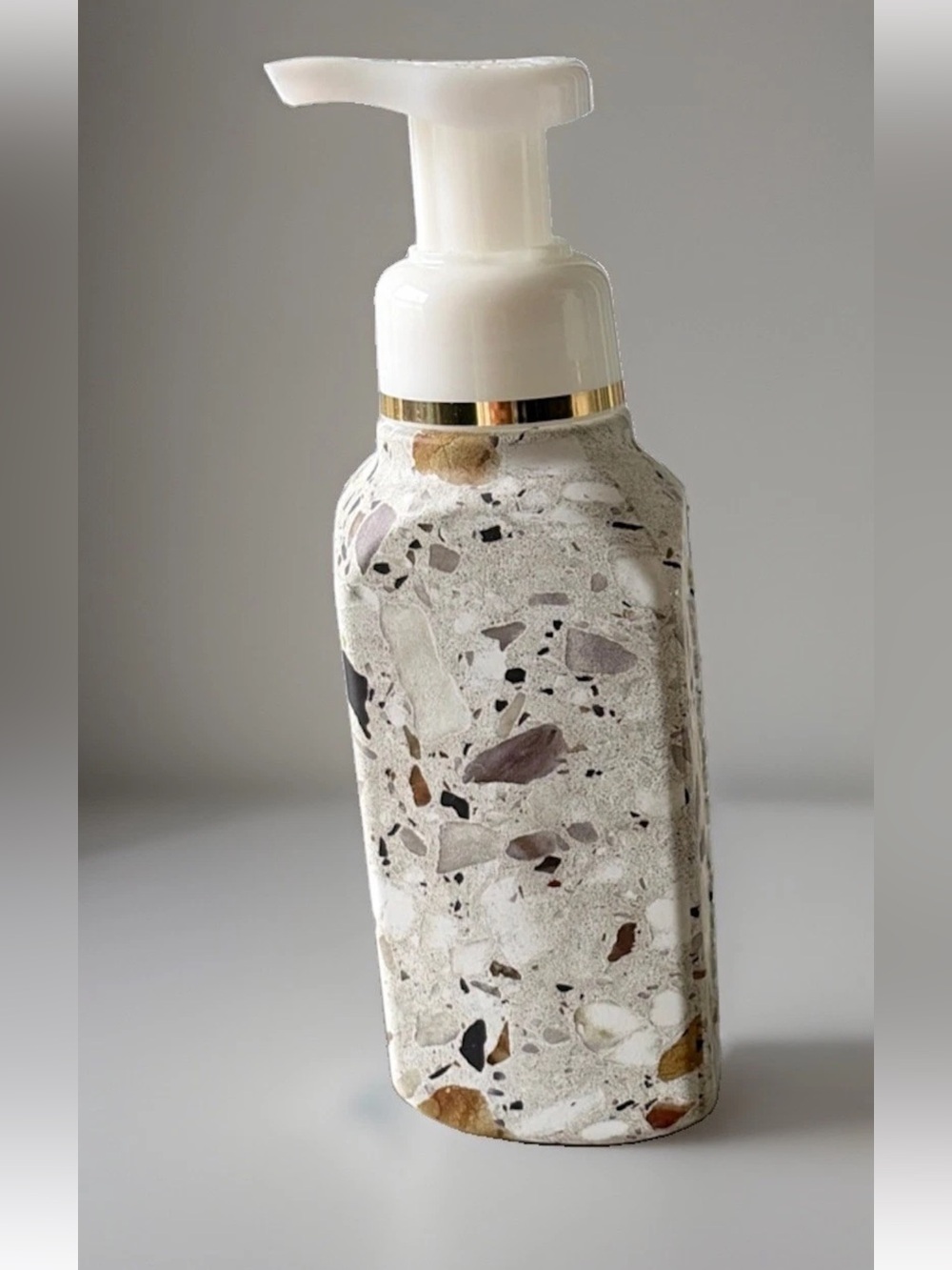 NWT Bath & Body Works ceramic Gentle Foaming Hand Soap Dispenser terracotta 10oz
